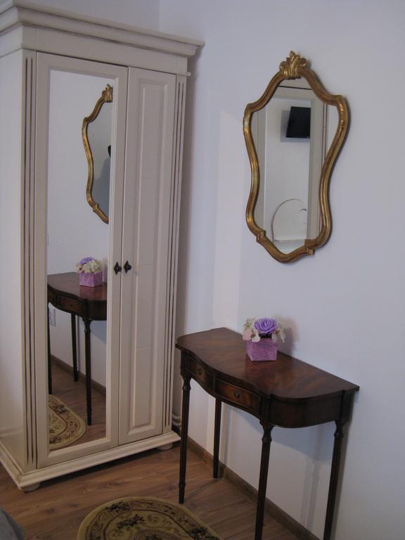 Apartment Central